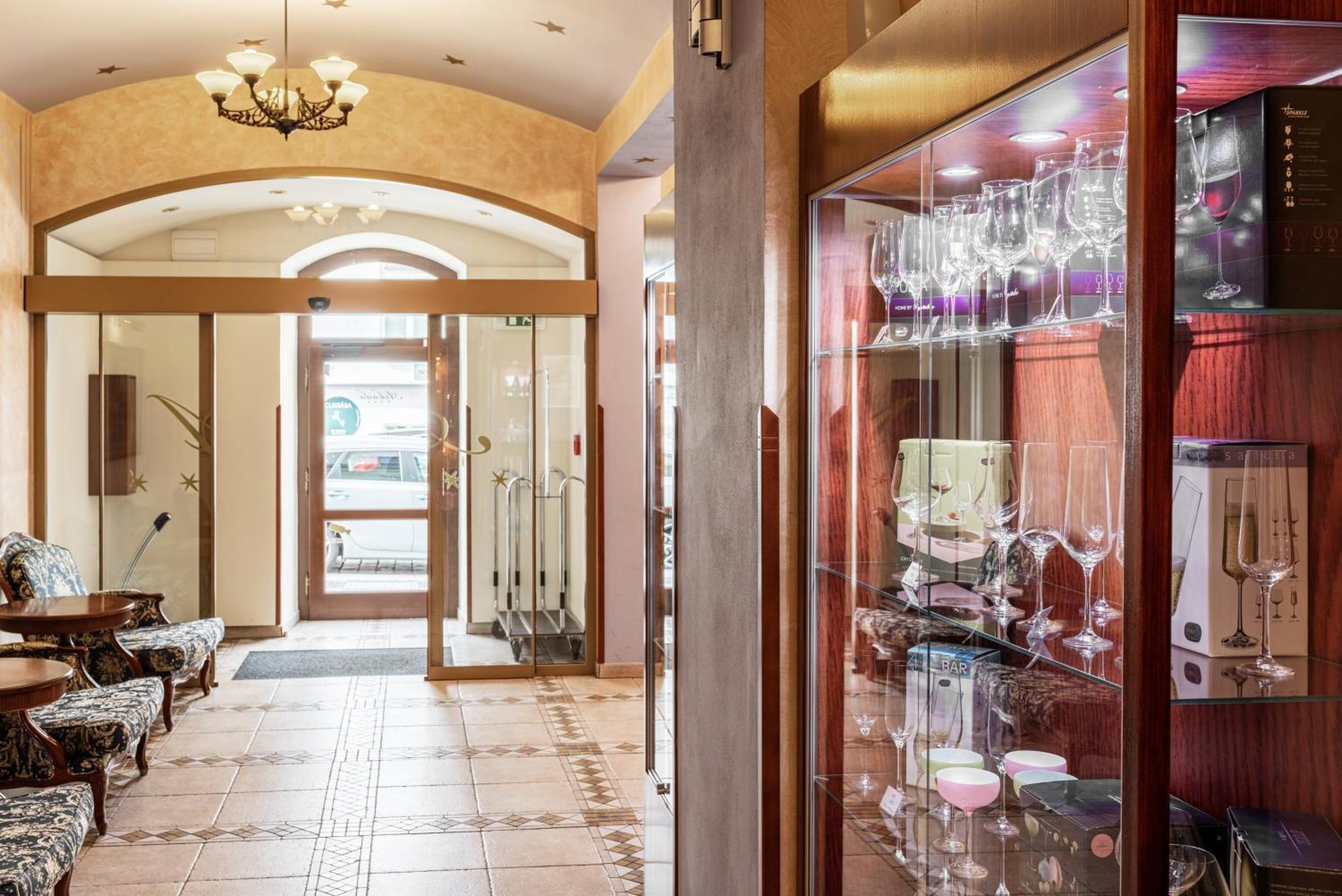Arkada Hotel Praha - Prague — Photos 3